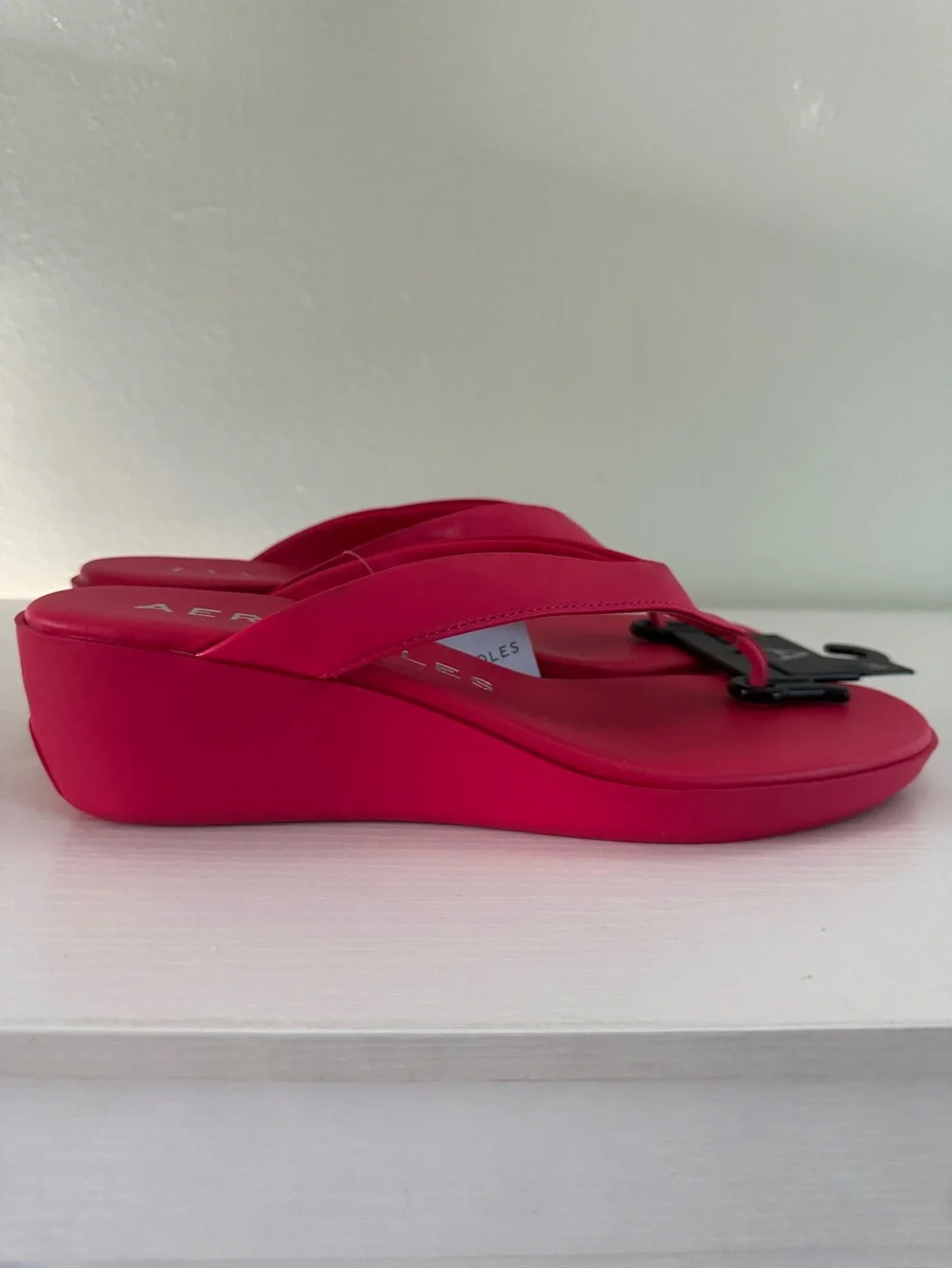 AEROSOLES Hot Pink Wedge Thong Sandals